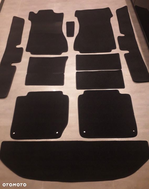 DYWANIK PODŁOGA DYWANIKI MERCEDES W114 W115 COUPE