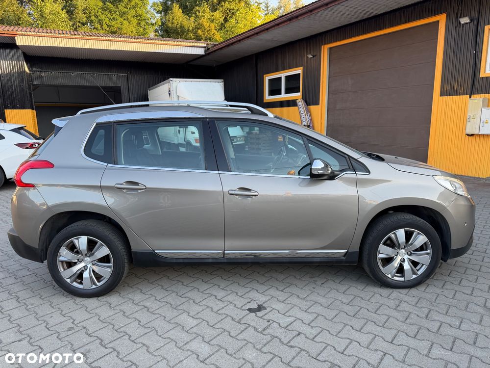 Peugeot 2008 120 VTI Allure - 4