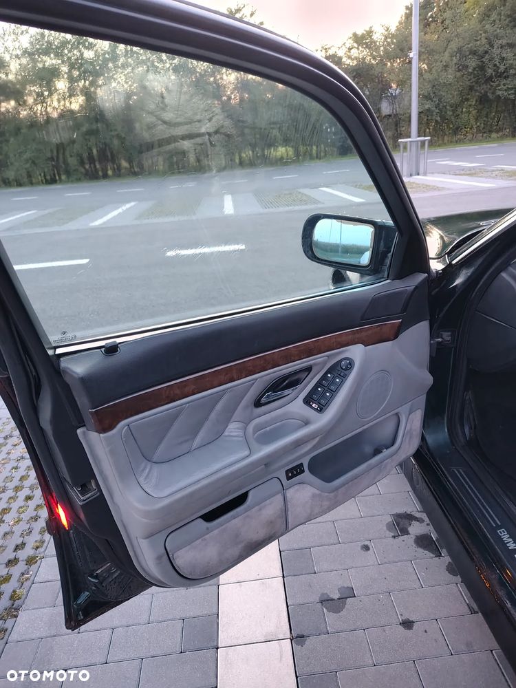 BMW Seria 7 728i L - 20