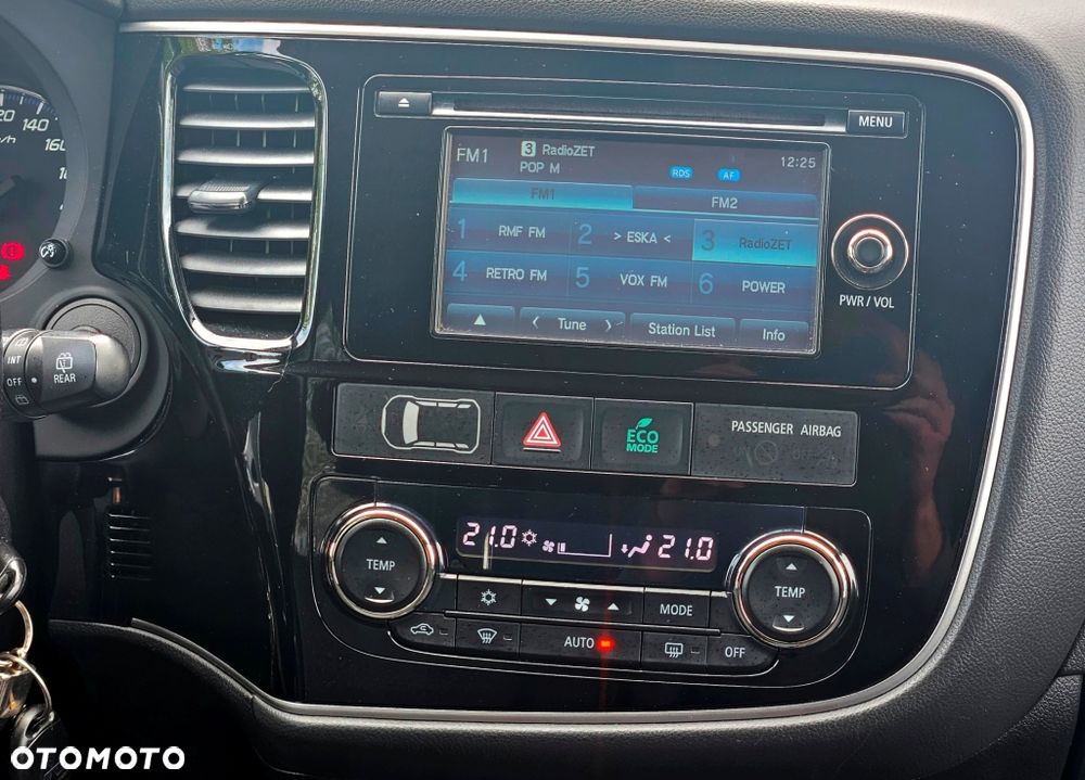 Mitsubishi Outlander 2.0 4WD Invite - 21