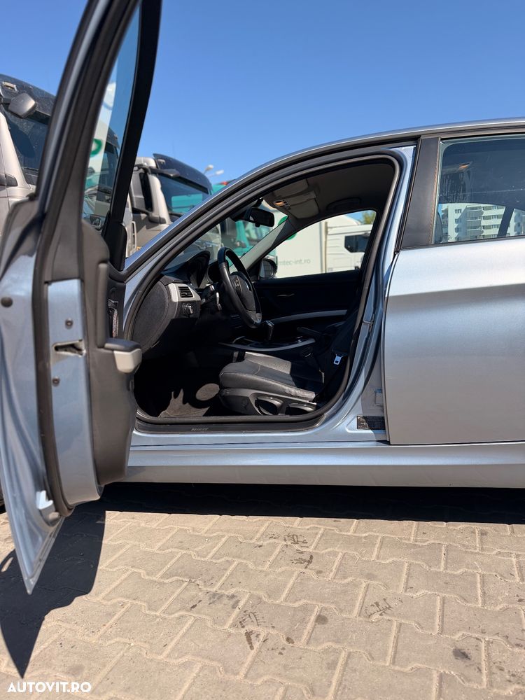 BMW Seria 3 316d - 8