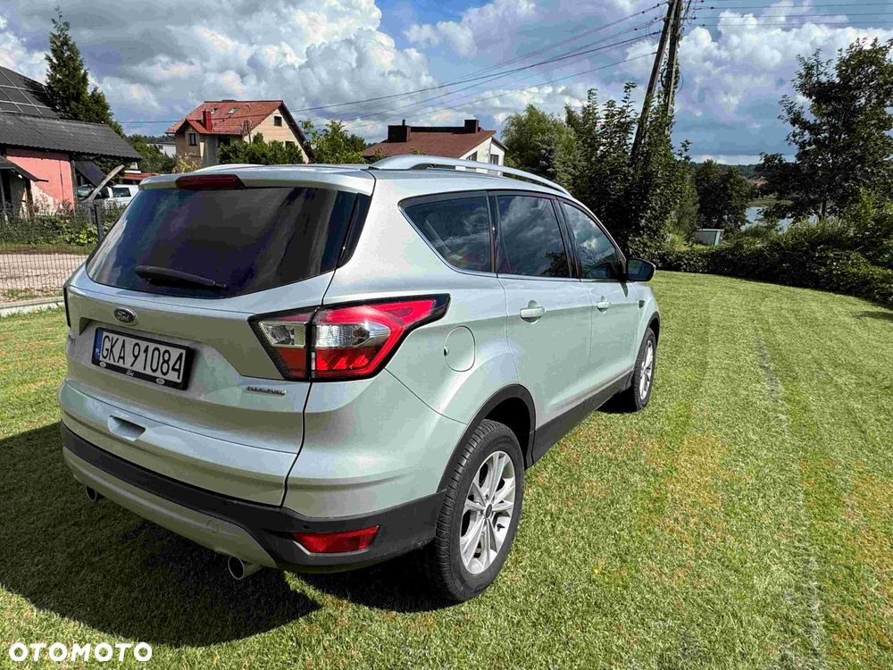 Ford Kuga - 4