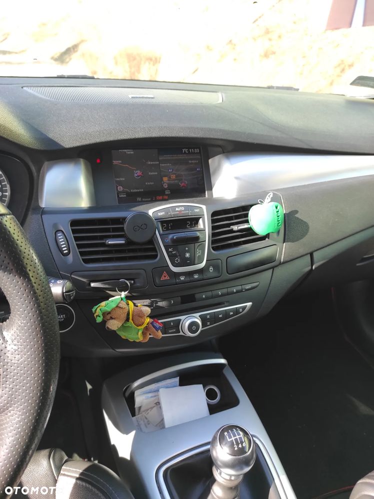 Renault Laguna 2.0 dCi FAP GT - 2