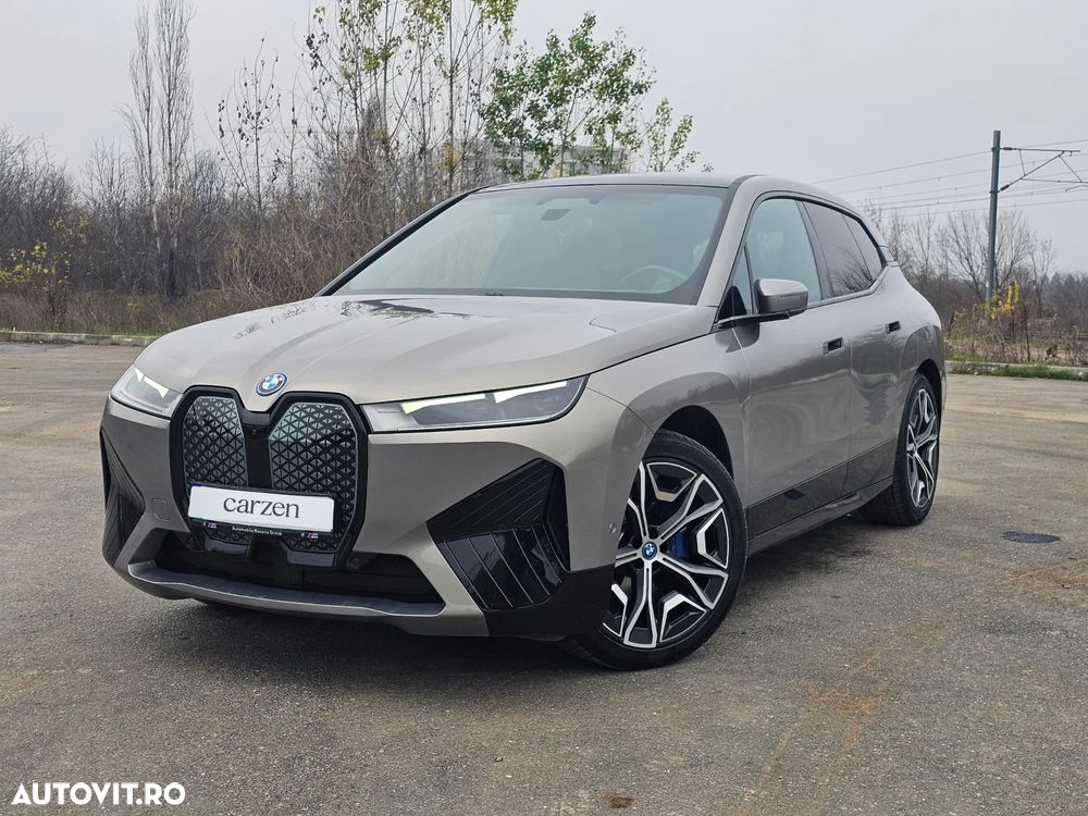 BMW iX - 1