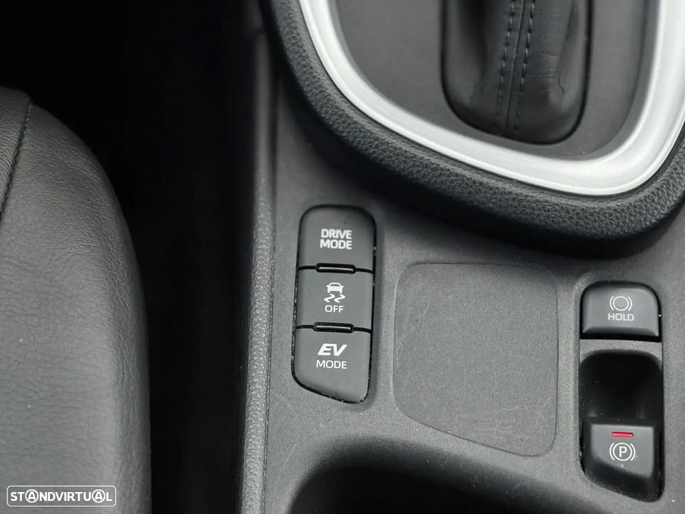 Toyota Yaris Cross 1.5 HDF Comfort - 26