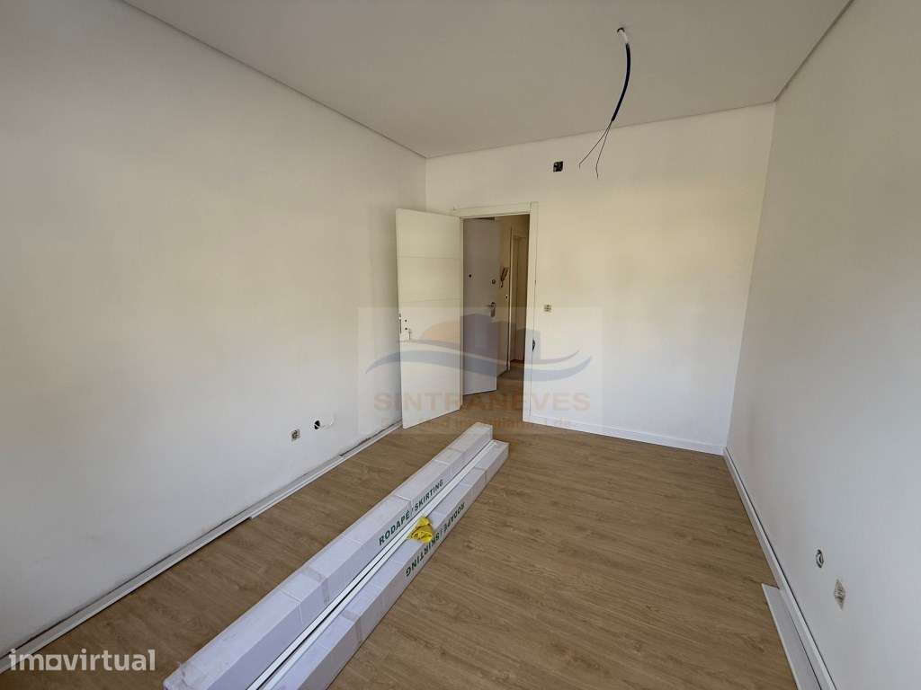 T3 Totalmente Remodelado com 2 WC's | Arrecadação | Pronto a Habitar - Grande imagem: 3/10