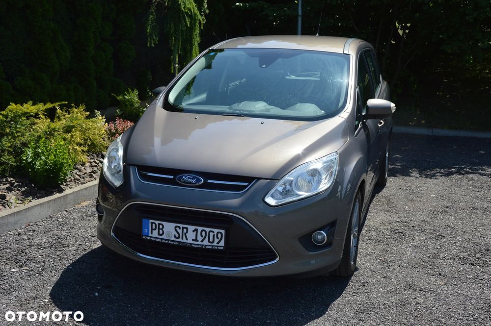 Ford Grand C-MAX - 12