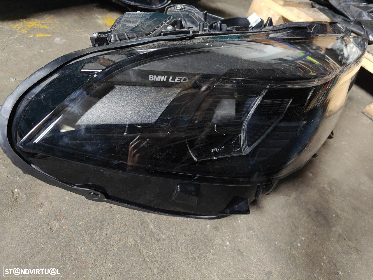 Farol Frente Direito / Otica Direita Bmw 1 (F40)  5A257d4-02 Valeo 374 - 2