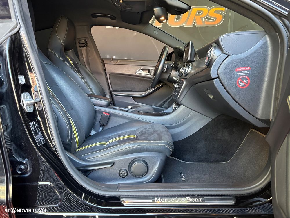 Mercedes-Benz CLA 220 CDI 7G-DCT AMG Line - 37