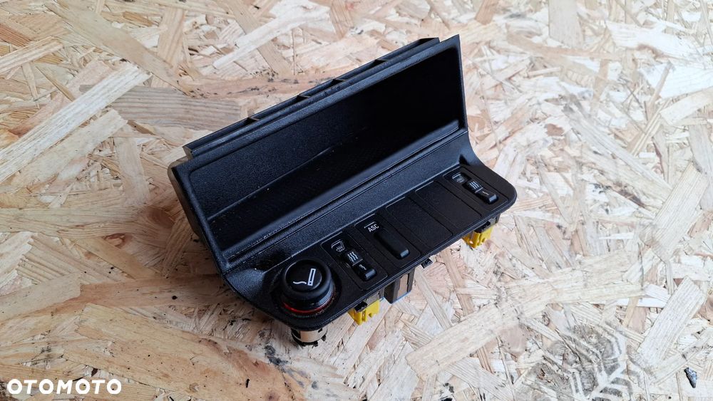 BMW E36 PÓŁKA PÓŁECZKA - 1