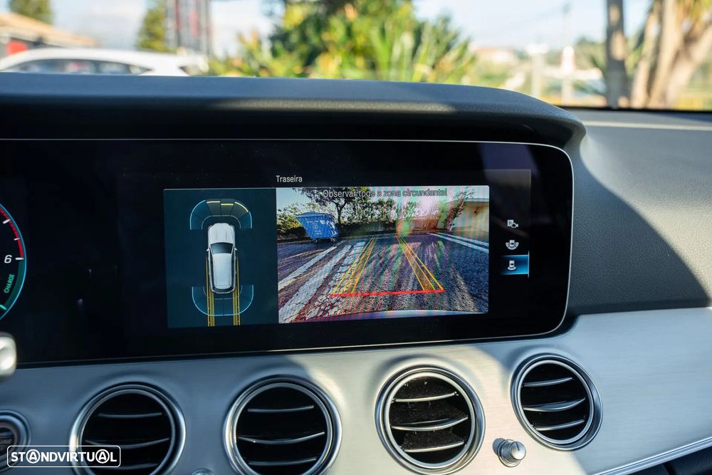 Mercedes-Benz E 300 de Avantgarde 4Matic - 16