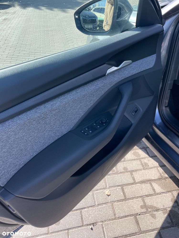 Skoda Superb 2.0 TDI SCR Selection DSG - 10