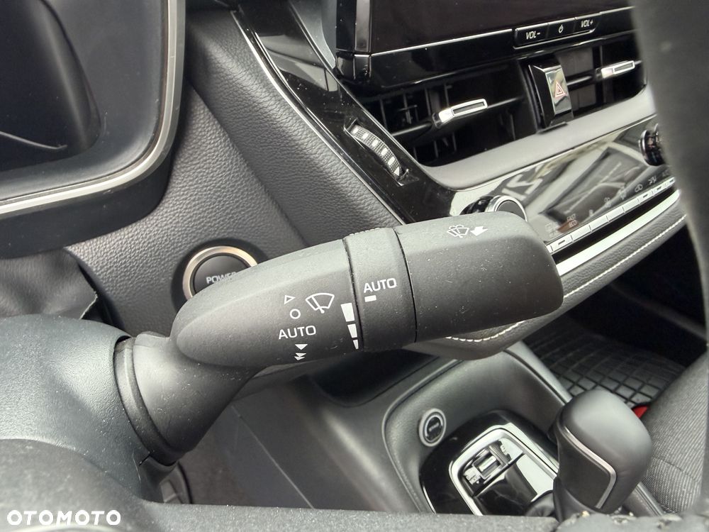 Toyota Corolla 1.8 Hybrid Comfort - 29