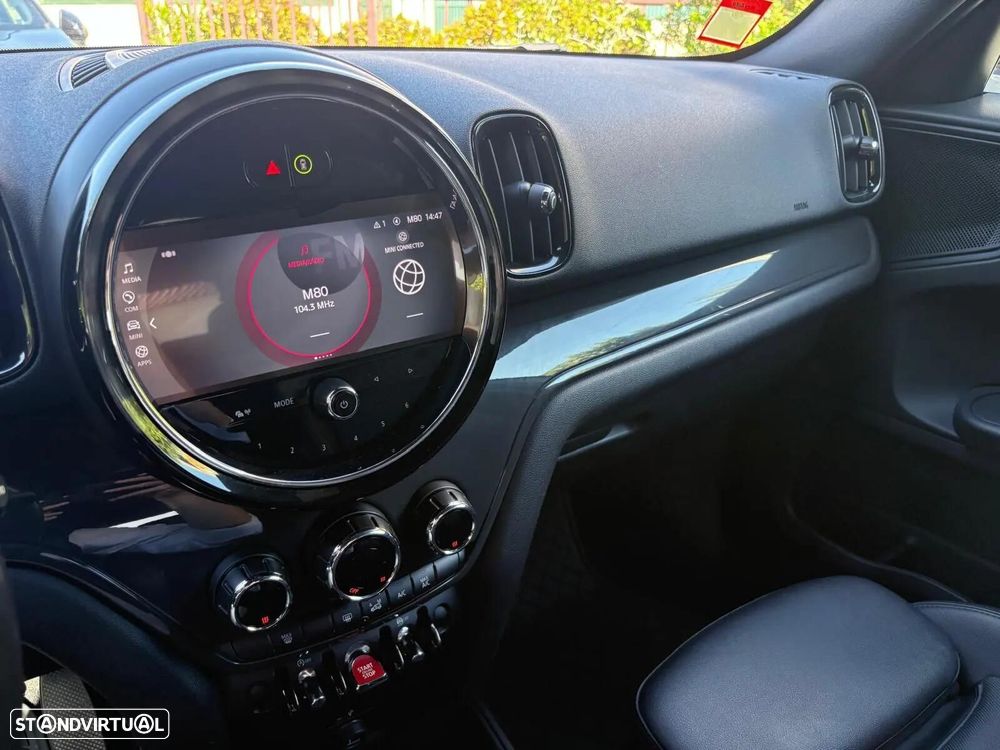 MINI Countryman Cooper D Premium Classic Auto - 48