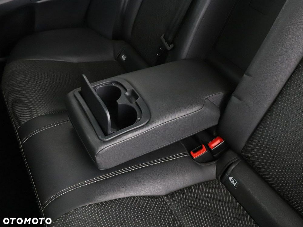 Toyota Avensis 1.8 Multidrive S Executive - 39