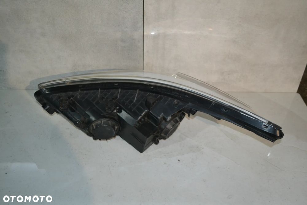 KIA CEED II 2012-2015 LAMPA PRZÓD PRZEDNIA PRAWA - 2