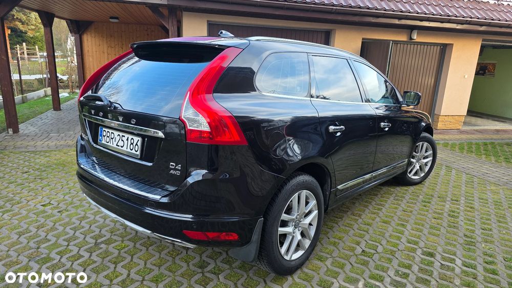 Volvo XC 60 D4 AWD Summum - 3