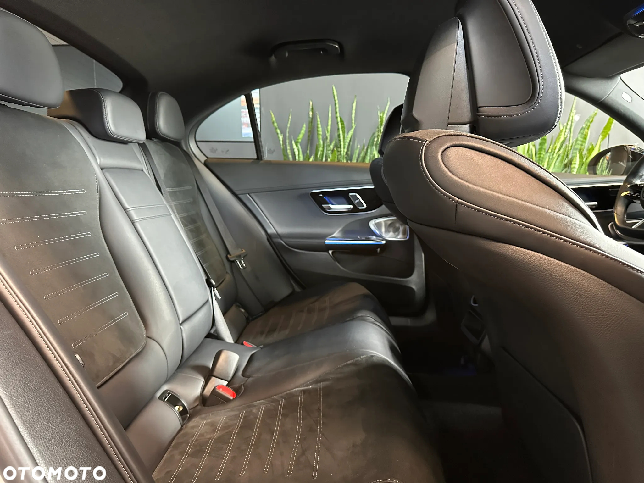 Mercedes-Benz Klasa C 300 d 9G-TRONIC AMG Line - 13