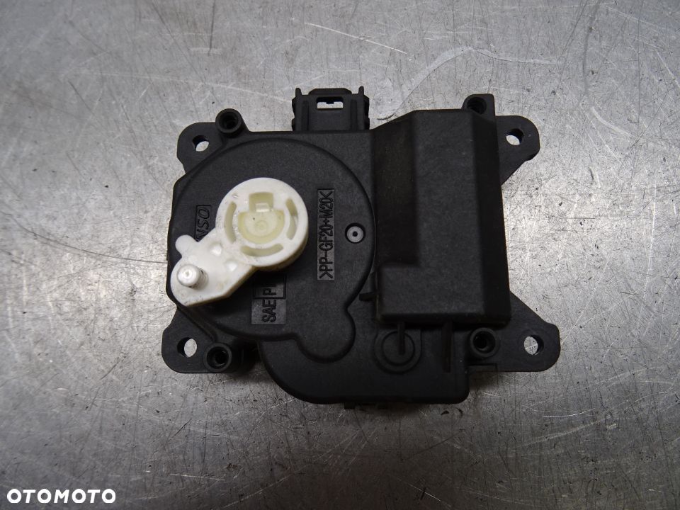 MITSUBISHI COLT VI 04-07 1.5 DiD SILNICZEK NAGRZEWNICY AE0637008860 - 2