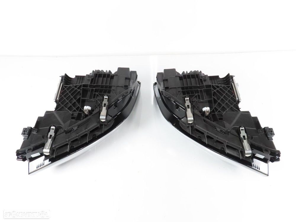 Conjunto Faróis LED  Seminovo/ Original BMW 2 Active Tourer (U06) 63115A431B7 /... - 6