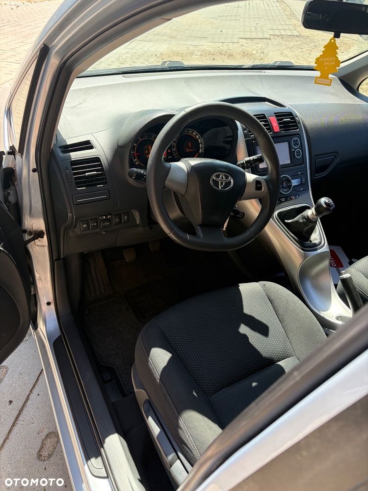 Toyota Auris 1.33 VVT-i Life - 13