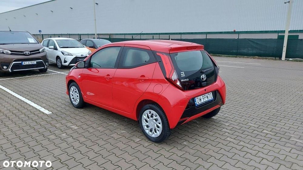 Toyota Aygo x.shift x-play connect - 3