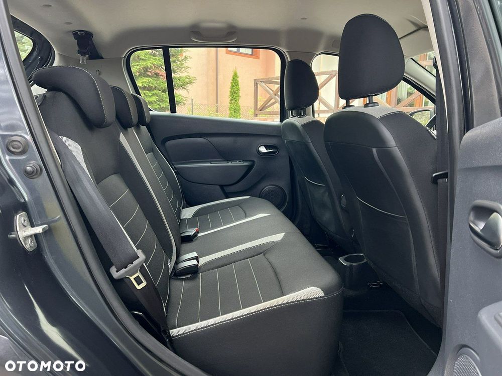Dacia Sandero Stepway TCe 90 (S&S) Celebration - 11