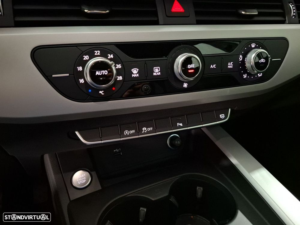 Audi A4 Avant 30 TDI Advanced S tronic - 19