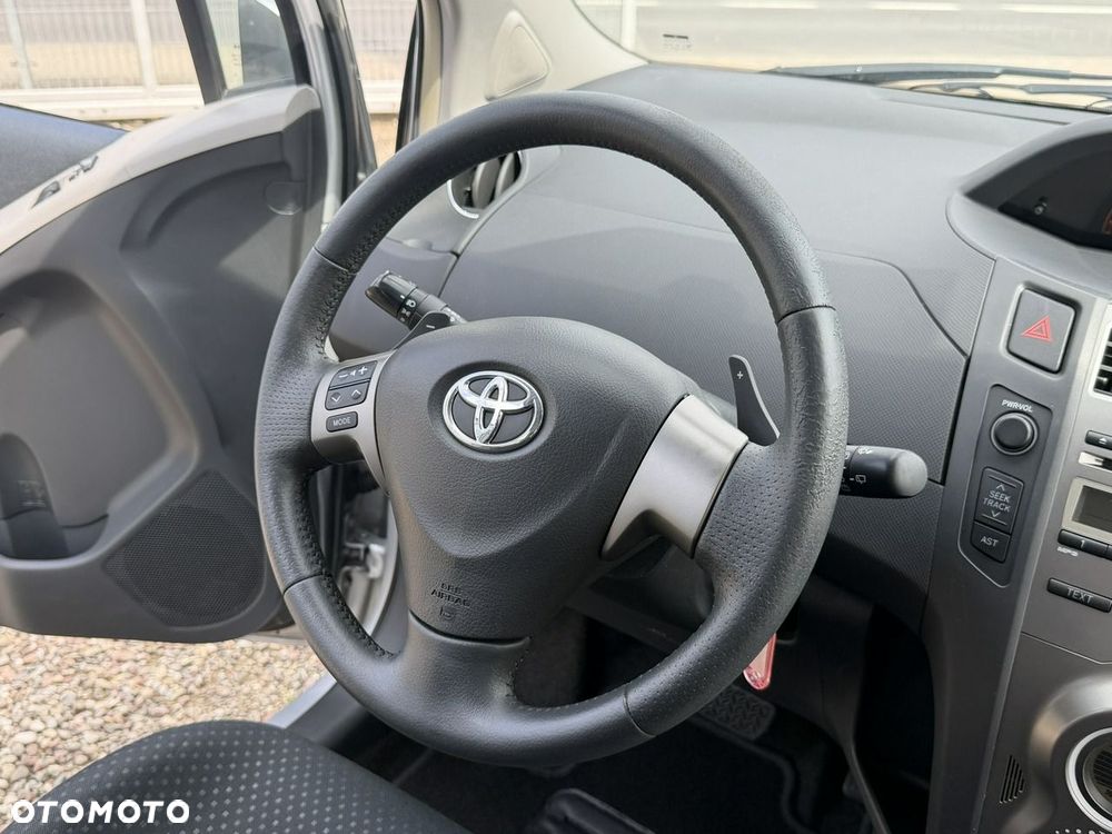 Toyota Yaris 1.33 VVT-i Multi Mode Sol - 29