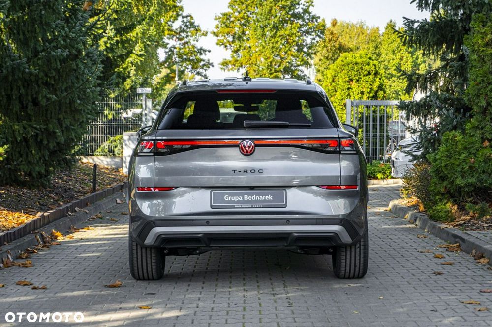 Volkswagen T-Roc - 13