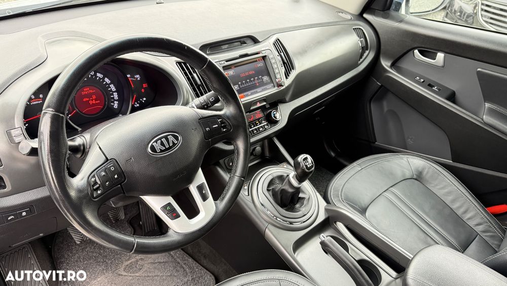 Kia Sportage 2.0 DSL MT 4x4 STYLE - 24