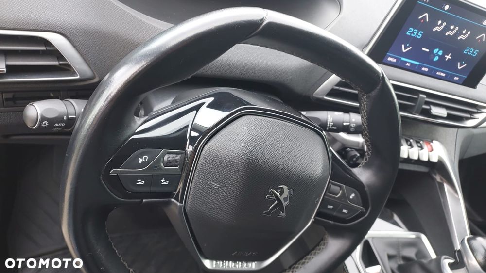 Peugeot 5008 1.5 BlueHDi Allure Pack S&S - 14