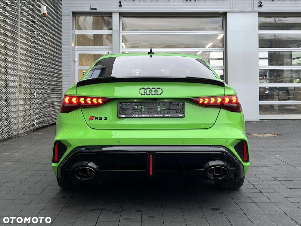 Audi RS3 Limousine - 18
