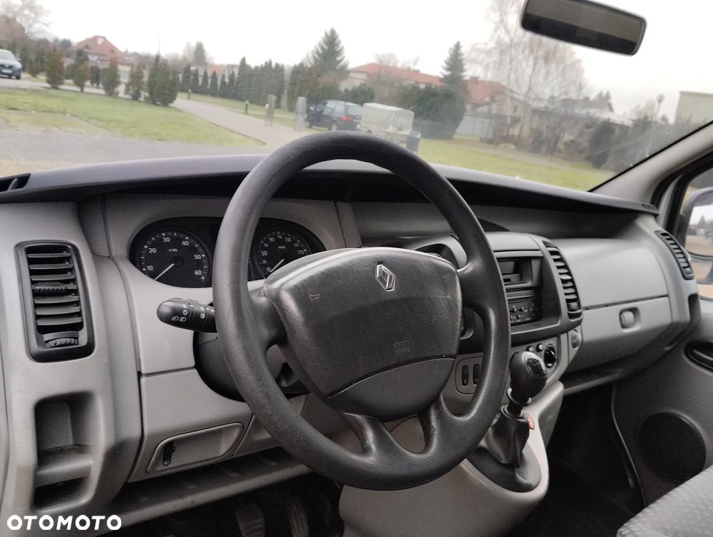 Renault Trafic 2.0 115 KM !!! KLIMA ! SPROWADZONY/ZAREJESTROWANY !!! ŁADNY I ZADBANY !!!Nie Vivaro - 12