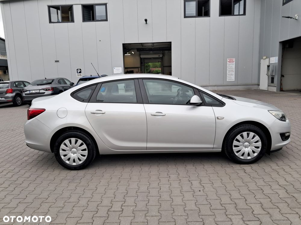 Opel Astra 1.6 Business EU6 - 8