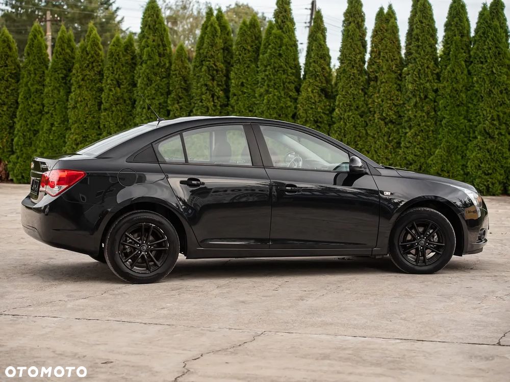Chevrolet Cruze 1.6 - 14