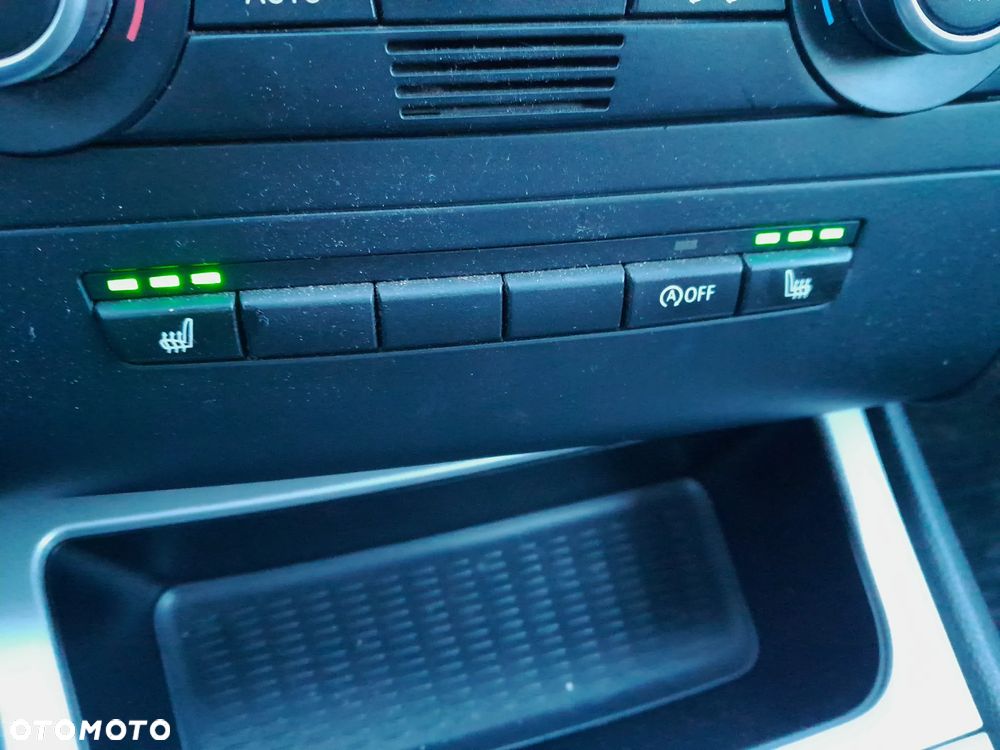 BMW Seria 1 118i Edition Sport - 28