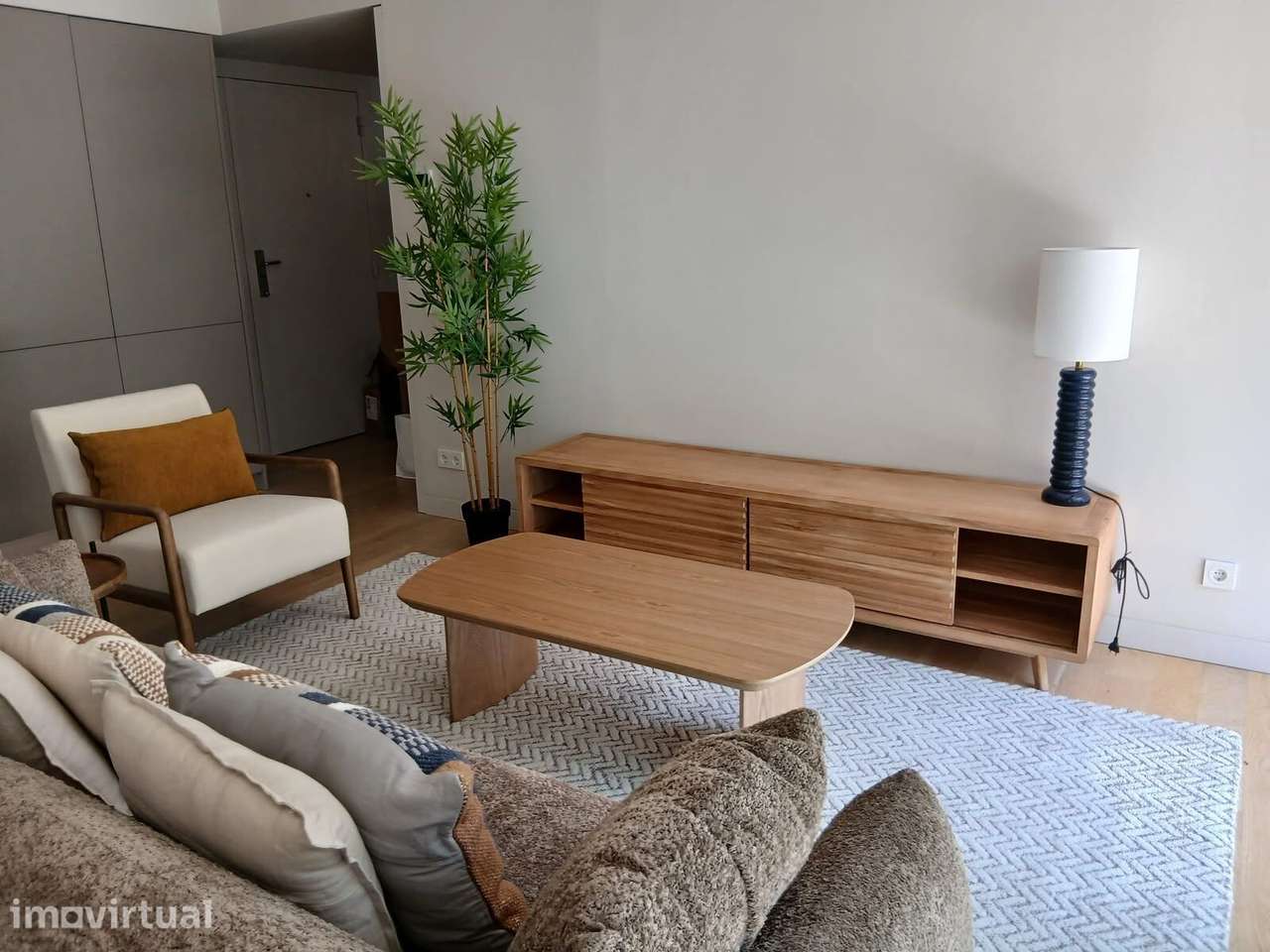 Apartamento T1 com vista, Duque de Loulé, Lisboa - Grande imagem: 2/14