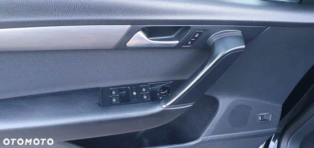 Volkswagen Passat 2.0 TDI Comfortline Optimum DSG - 36