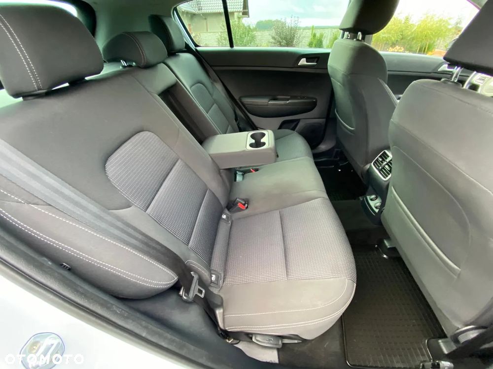 Kia Sportage 1.6 GDI 2WD Dream-Team Edition - 27