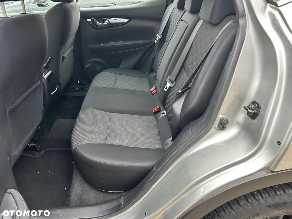 Nissan Qashqai 1.2 DIG-T Visia - 23
