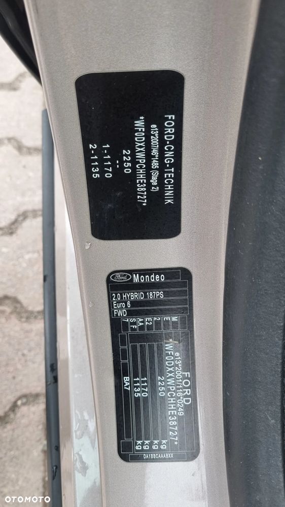 Ford Mondeo 2.0 Start-Stopp CVT Vignale - 19