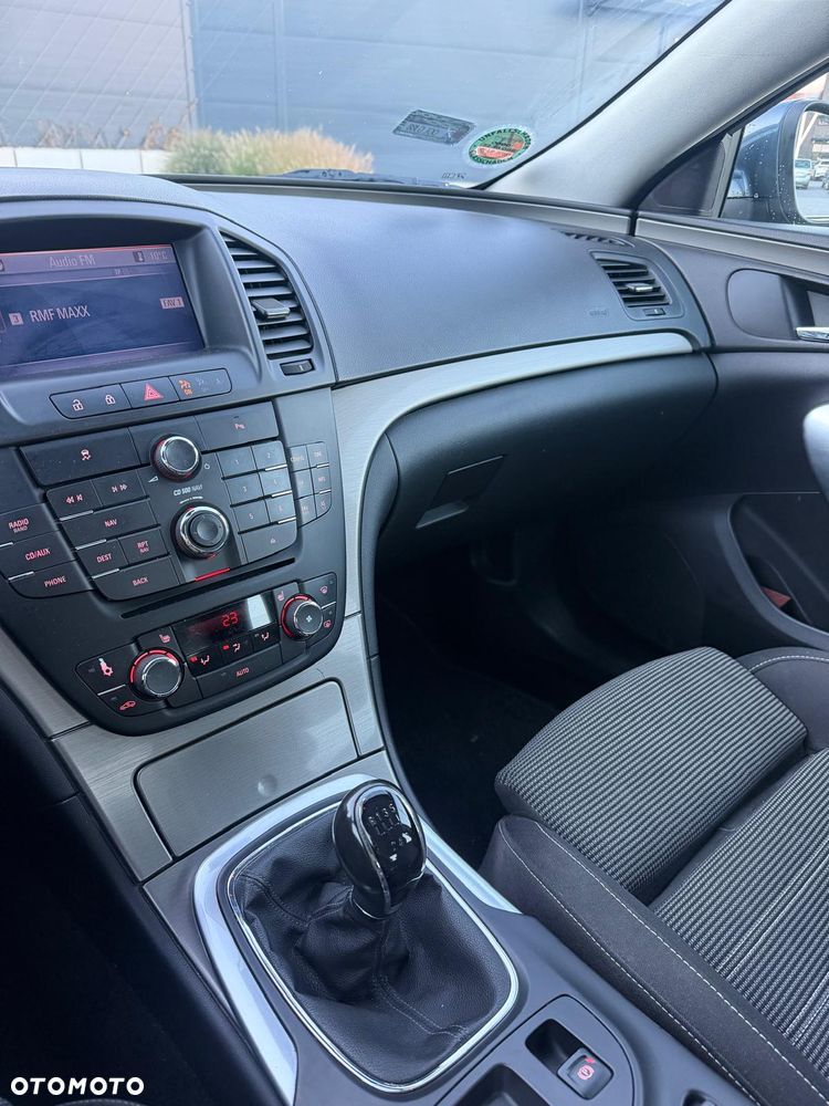 Opel Insignia - 10