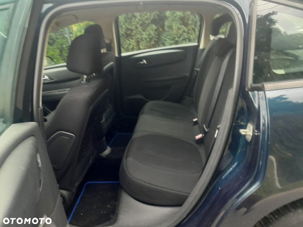 Citroën C4 1.6 16V Confort - 12