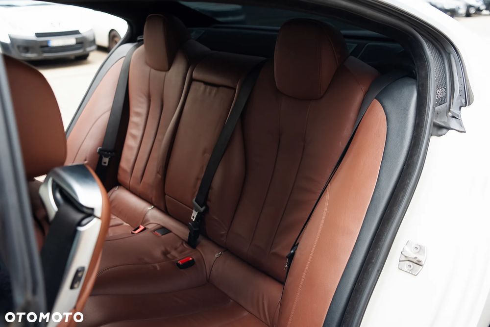 BMW Seria 6 640i M Sport Edition - 12