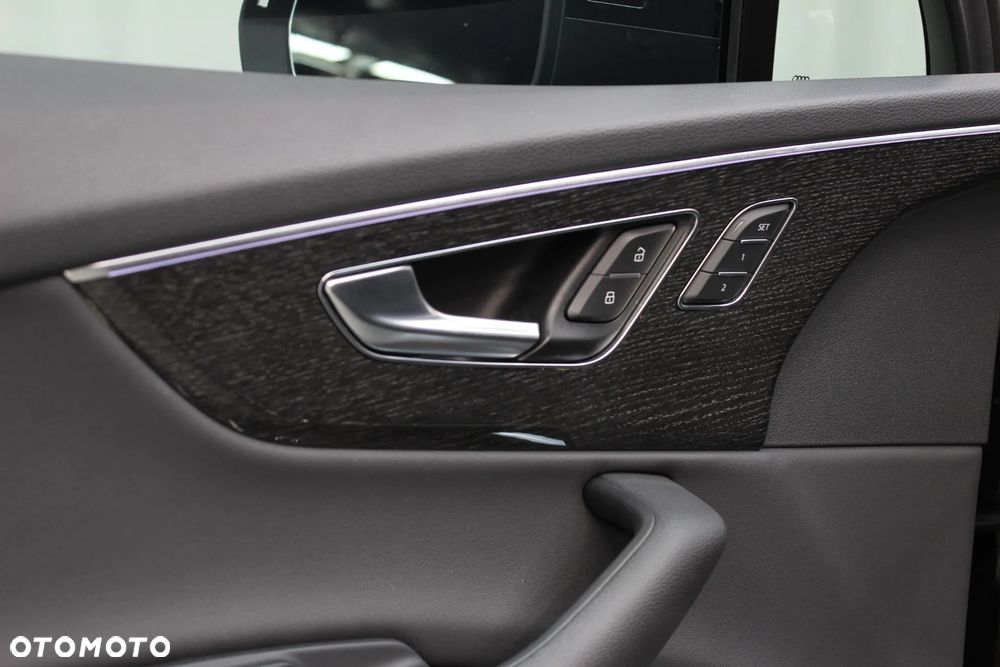 Audi Q7 55 TFSI mHEV Quattro Tiptr - 14