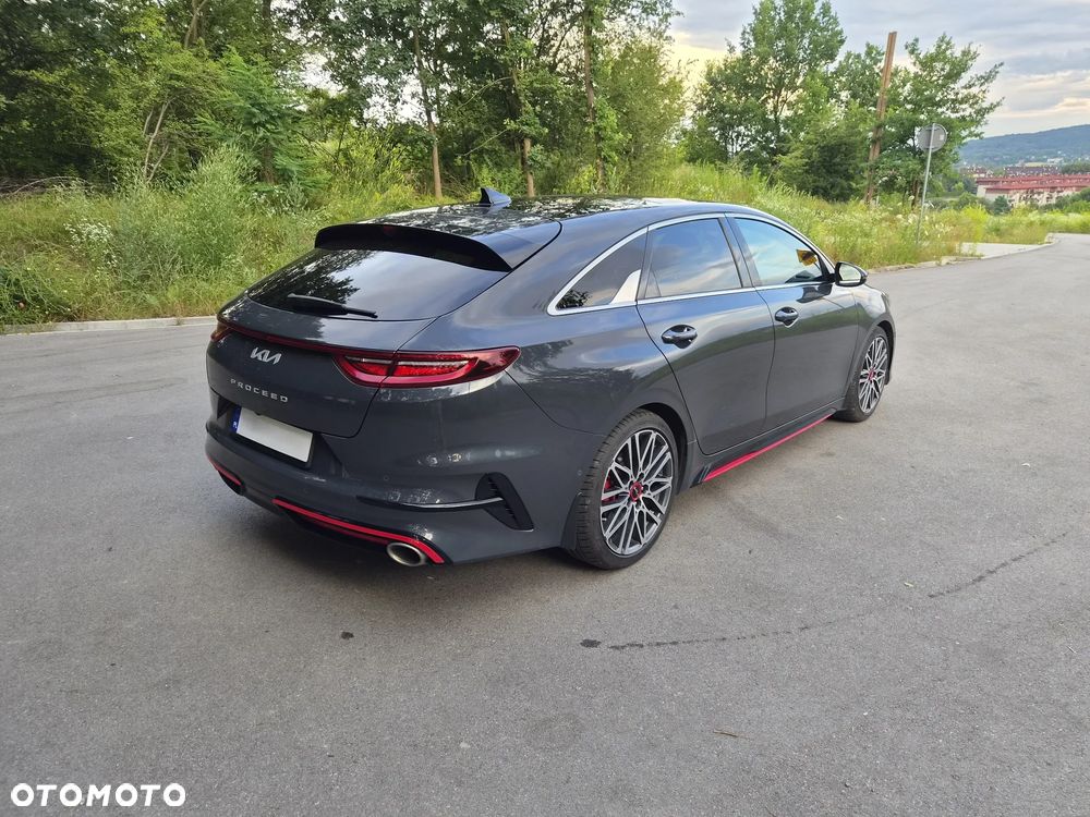 Kia ProCeed - 4