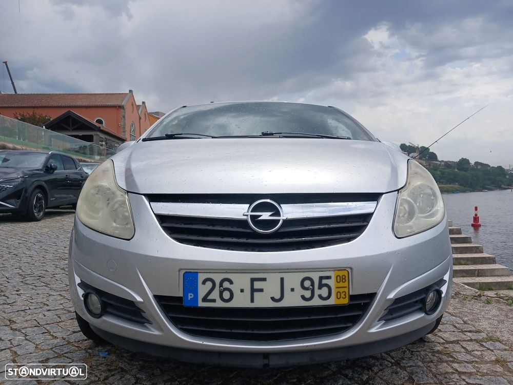 Opel Corsa 1.3 CDTI Enjoy EcoFLEX - 2