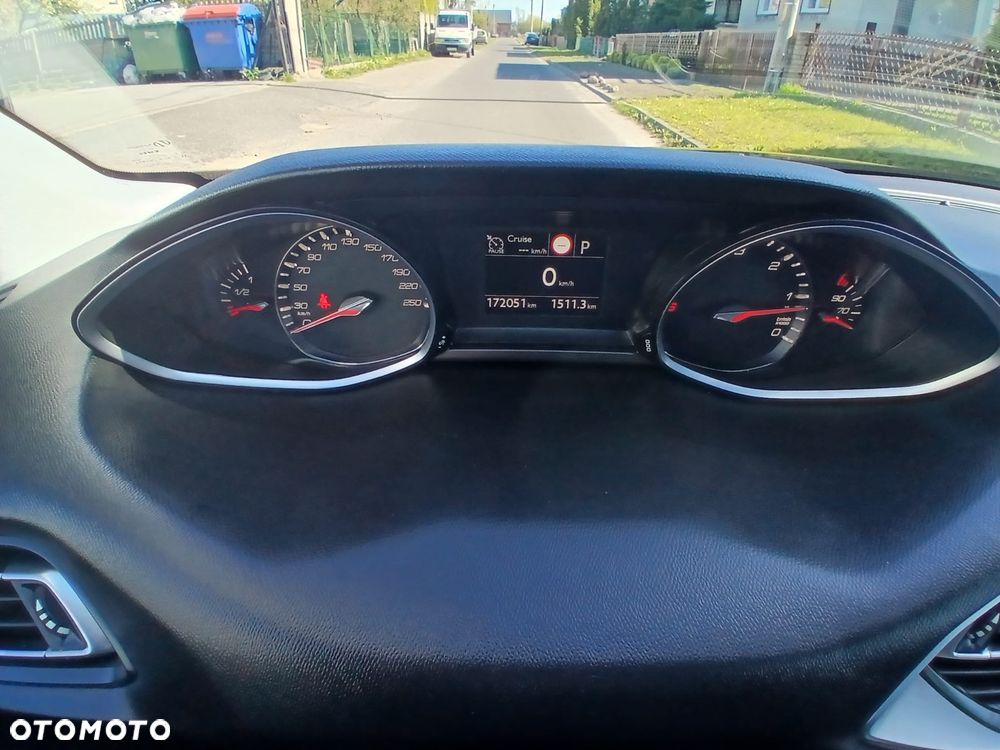 Peugeot 308 1.5 BlueHDi Allure Pack S&S EAT8 - 31