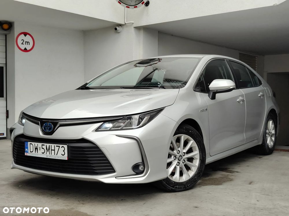 Toyota Corolla - 1
